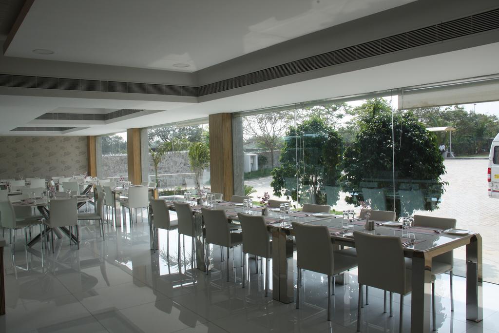 Grande Bay Resort&Spa Mamallapuram Bagian luar foto